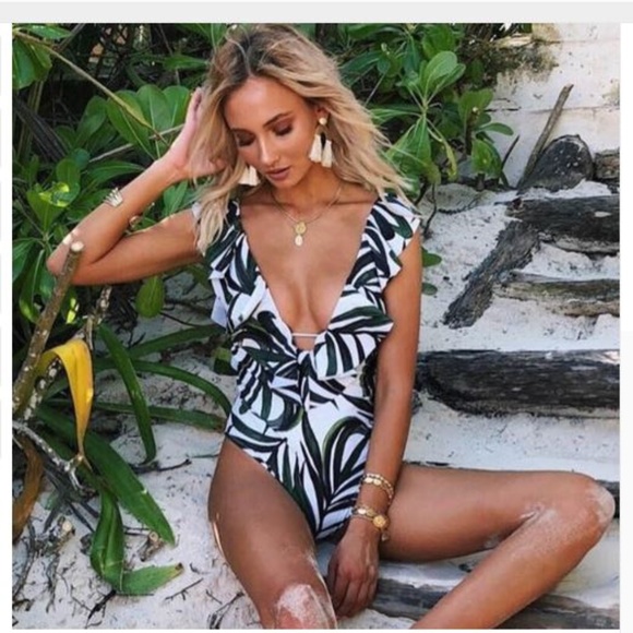 Other - Sexy One Piece Swimsuit Green/White